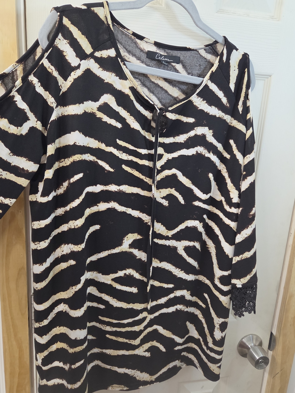 Zebra-Print Cold-Shoulder Boho Tunic Top #0222